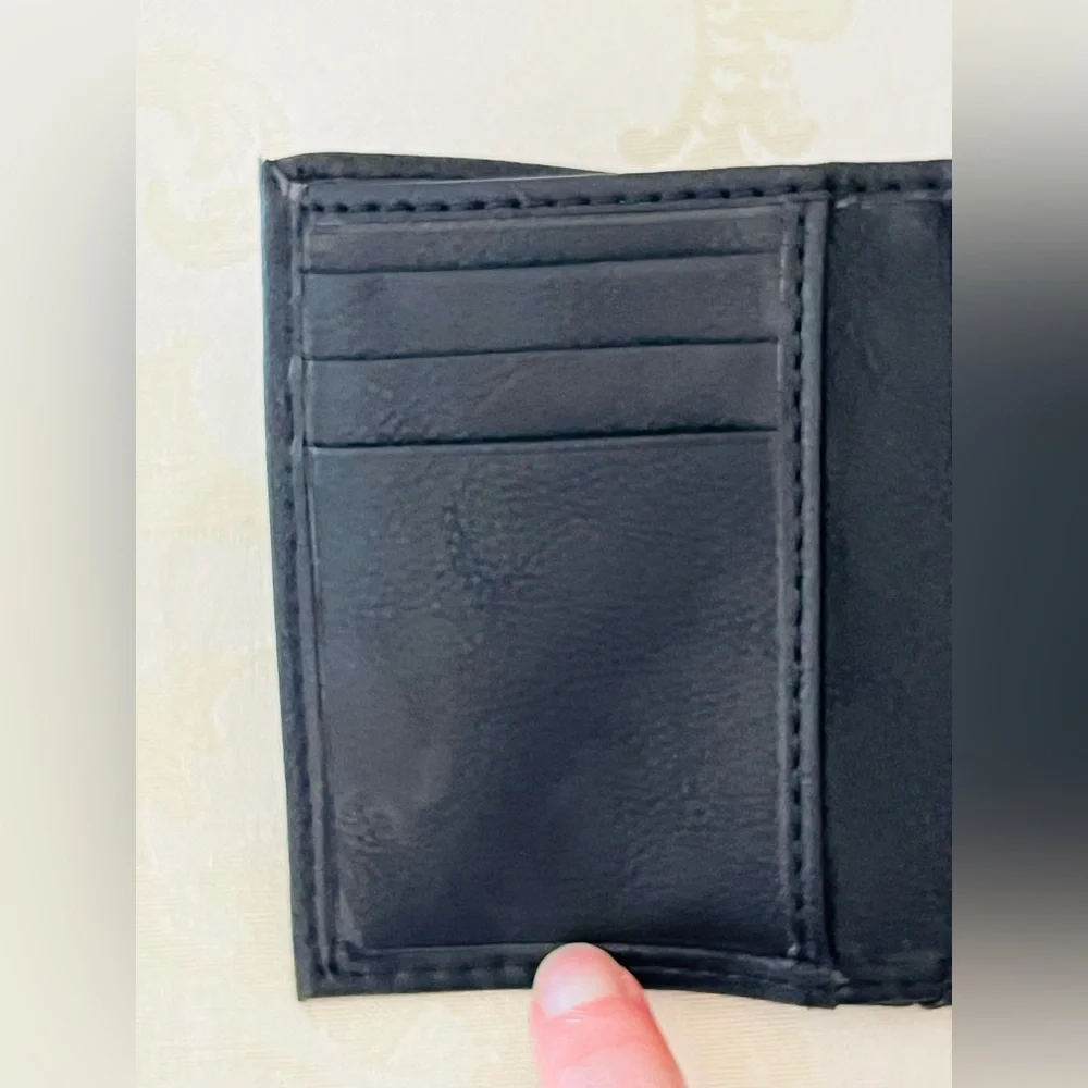 Levi's Men's Trifold Leather Wallet Black RFID Blocking Security Wallet NWT